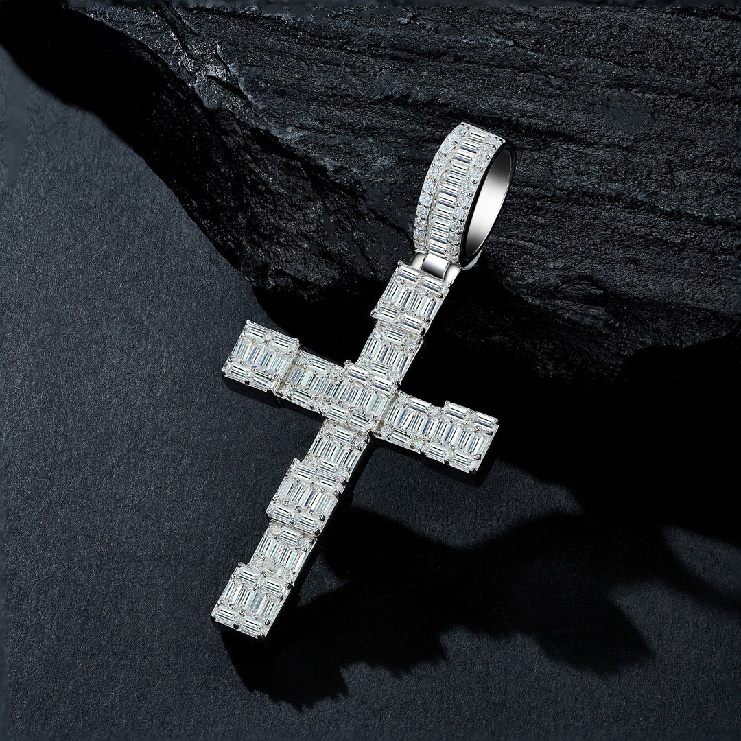 ✨ 925 Sterling Silver Luxury Moissanite Cross Pendant Necklace – Platinum-Plated Statement Piece ✨