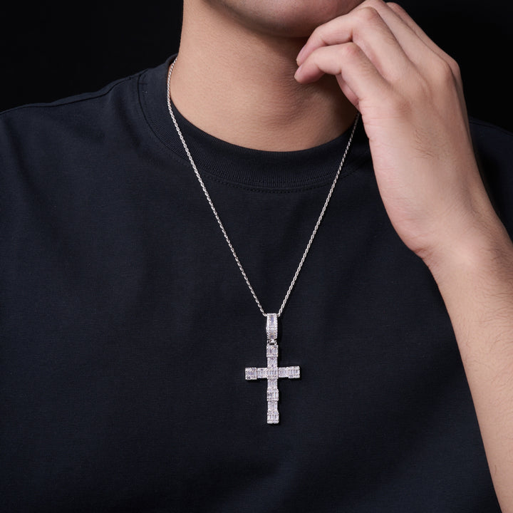 ✨ 925 Sterling Silver Luxury Moissanite Cross Pendant Necklace – Platinum-Plated Statement Piece ✨