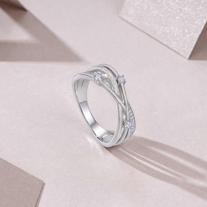 💍 Minimalist Moissanite Ring – Platinum-Plated S925 Silver (4.6g, Sizes 5–9) 💍