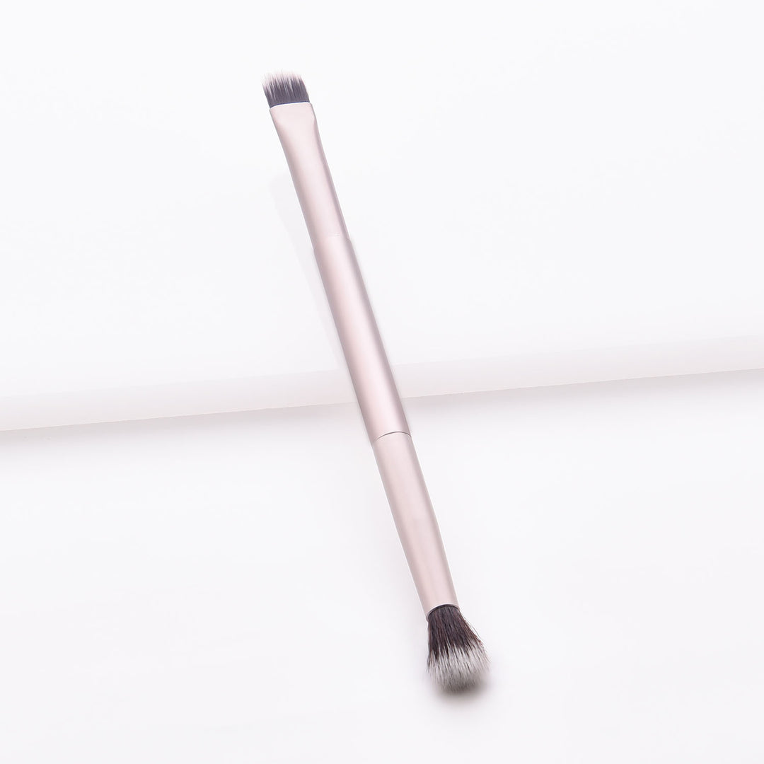 ✨ Single Double-Headed Eyeshadow Brush — Champagne Gold 💄✨