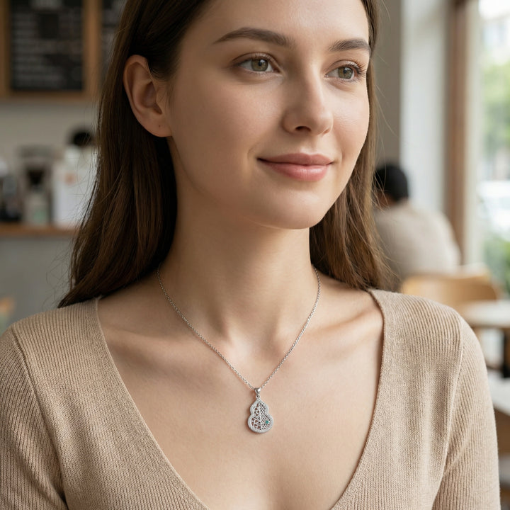 ✨ 925 Sterling Silver Hulu Gourd Necklace with Green Gemstone