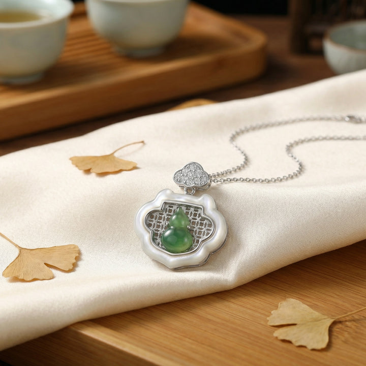 ✨ Ruyi Lock Jadeite Necklace – Lucky Hulu Pendant in Silver ✨