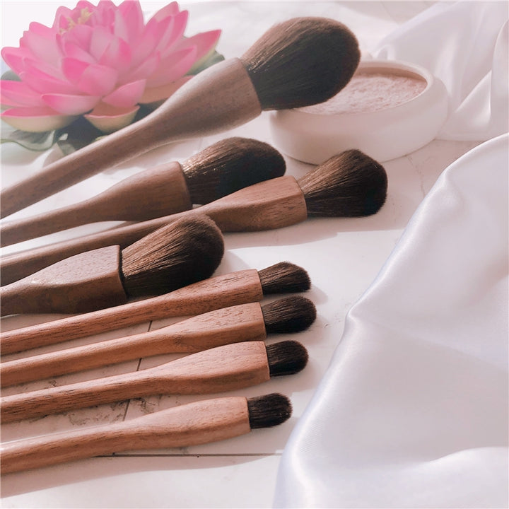 ✨ Wood Handle Makeup Brush Set — Blush, Eyeliner & Foundation Brushes 💄🌿