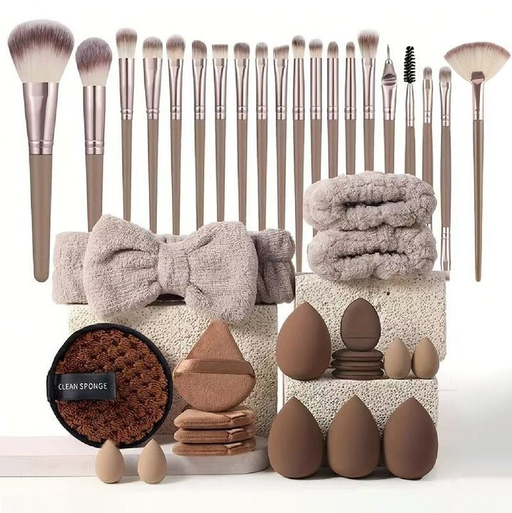 💄✨ 40-Piece Makeup Tool Set With Beauty Blender Sponges