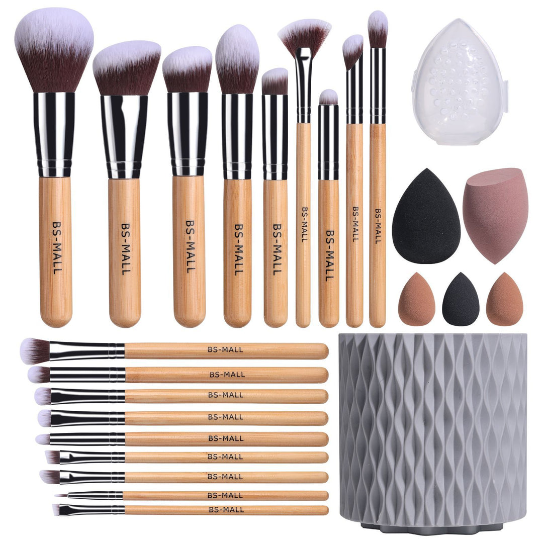 ✨ 18-Piece Makeup Brush Set with Rotating Barrel — organized beauty made easy 💄