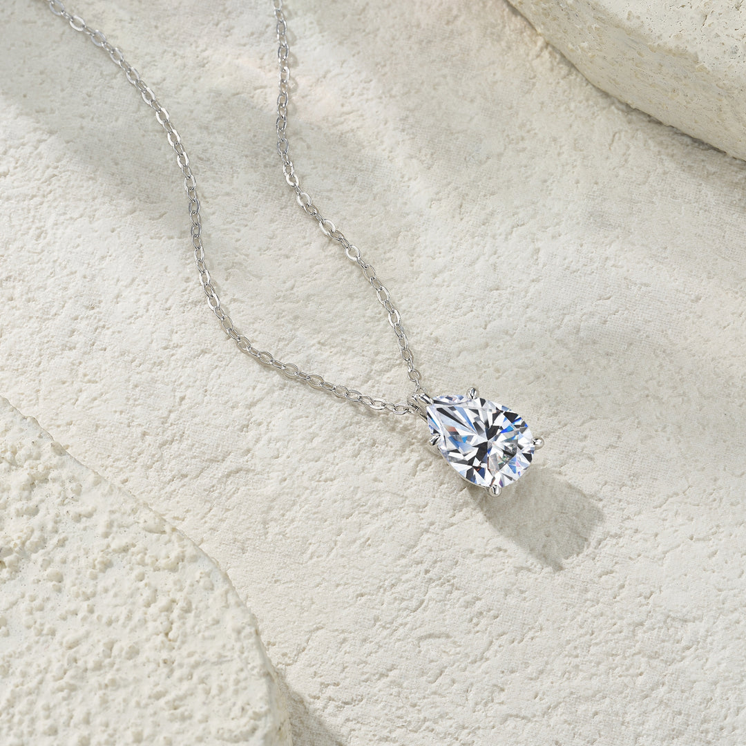 Luxury Minimalist Pear-Shaped Moissanite Pendant Necklace – Gold-Plated S925 Silver
