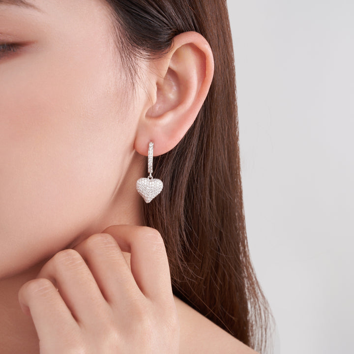 uxury Minimalist Heart Drop Moissanite Earrings – Platinum-Plated S925 Silver