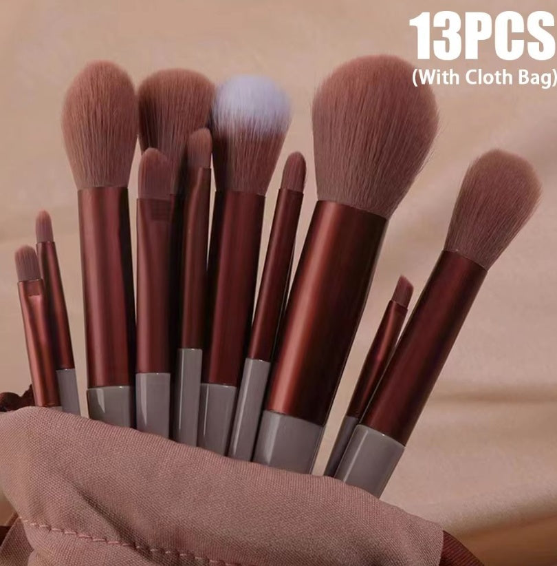💗 13-Piece Pink Makeup Brush Set with Velvet Bag – Professional Face & Eye Beauty Tools 🖌️✨