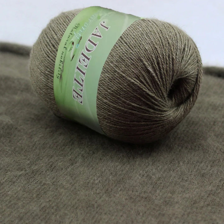 400g Luxury Cashmere Yarn Set (8 Pieces) – Combed Goat Wool for Sweaters, Scarves, Pants & Winter Knitwear