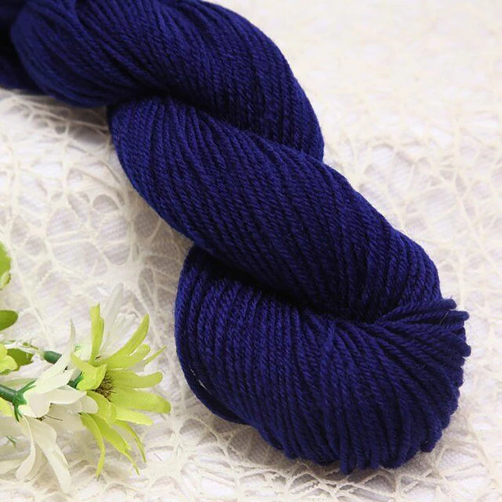 245g Medium-Thick Handmade Knitting Yarn – Multi-Purpose Yarn for Sweaters, Hats & Accessories