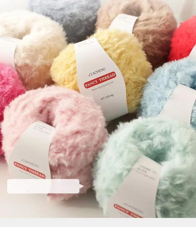Imitation Fur Long-Haired Yarn – 400g Soft Beginner Knitting Yarn (4 Skeins Set)