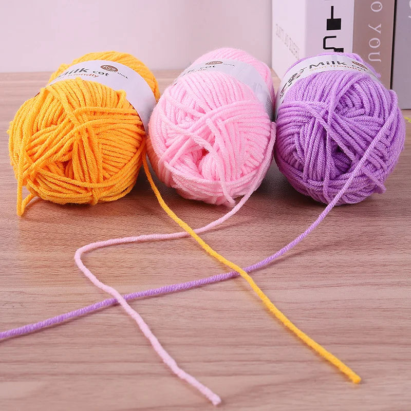 150g 5-Strand Milk Cotton Yarn – Soft Medium Thick Knitting & Crochet Yarn for Dolls, Sweaters, Hats & Scarves