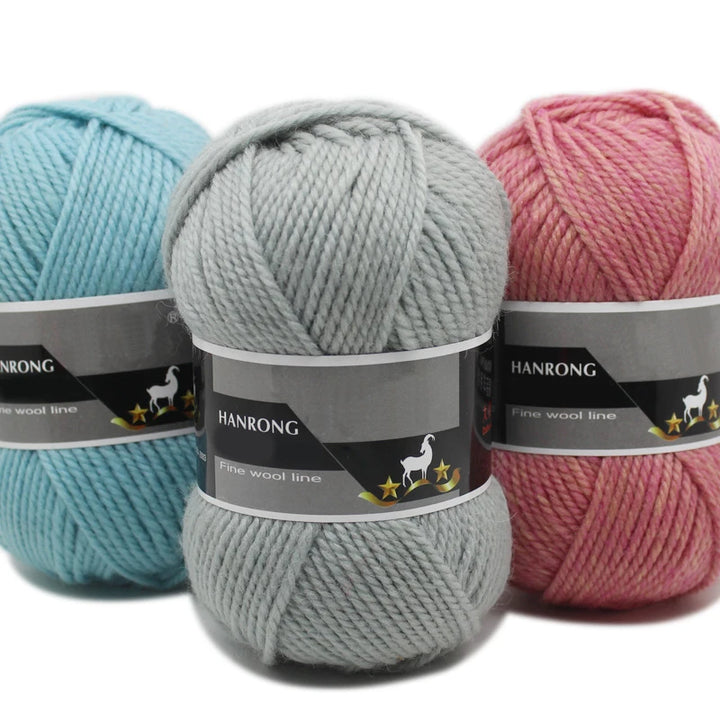 400g Thick Alpaca Wool Yarn – Chunky Knitting Yarn for Sweaters, Scarves, Hats & Coats (4 Skeins Pack)