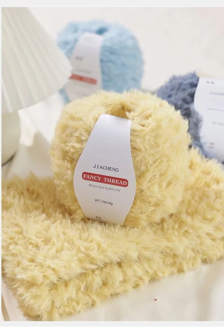Imitation Fur Long-Haired Yarn – 400g Soft Beginner Knitting Yarn (4 Skeins Set)