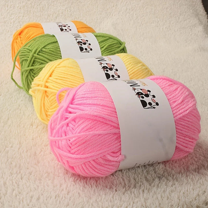 150g 5-Strand Milk Cotton Yarn – Soft Medium Thick Knitting & Crochet Yarn for Dolls, Sweaters, Hats & Scarves