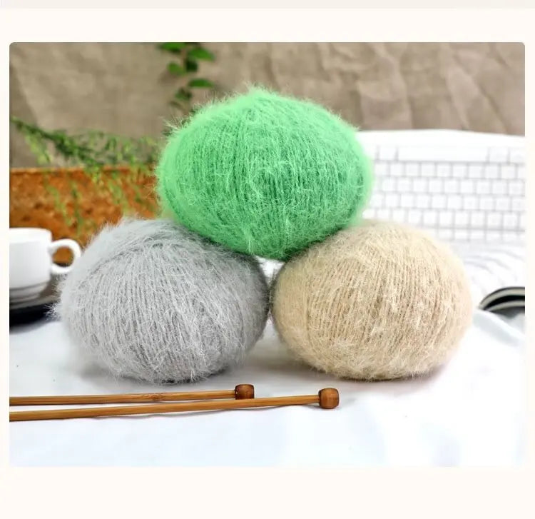 Long-Haired Solid Color Snowflake Yarn – Soft, Skin-Friendly Yarn for Sweaters, Scarves & DIY Crafts (3pcs, 300g)