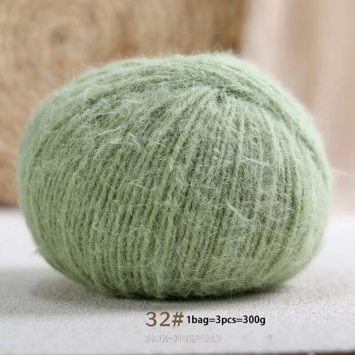 Long-Haired Solid Color Snowflake Yarn – Soft, Skin-Friendly Yarn for Sweaters, Scarves & DIY Crafts (3pcs, 300g)