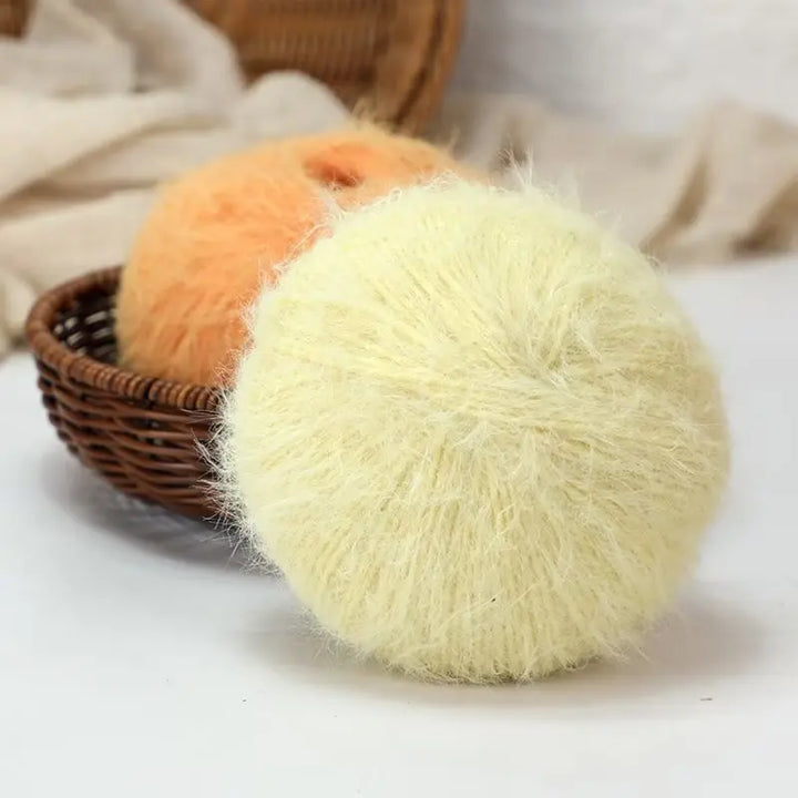 Long-Haired Solid Color Snowflake Yarn – Soft, Skin-Friendly Yarn for Sweaters, Scarves & DIY Crafts (3pcs, 300g)
