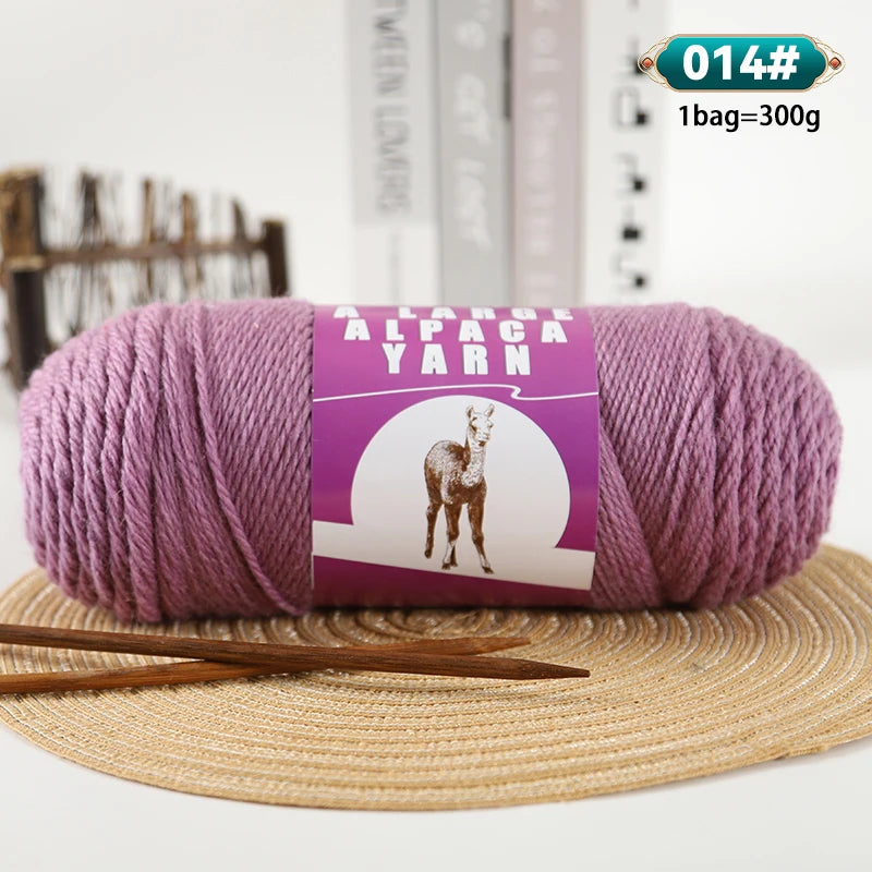 Large Skeins of Medium-Thick Alpaca Yarn – Beginner-Friendly Knitting Yarn for Sweaters, Scarves & Gloves