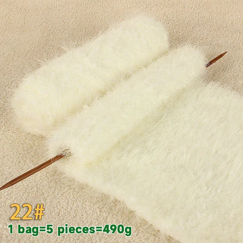 490g Imitation Fur Eyelash Yarn – Thick Roving Yarn for Sweaters, Shawls, Blankets & Cushions