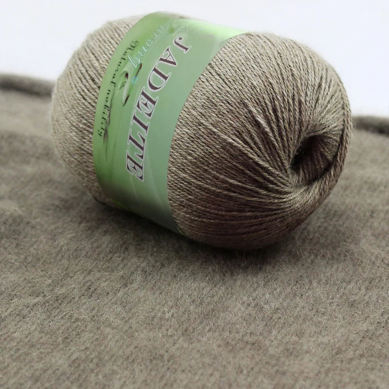 400g Luxury Cashmere Yarn Set (8 Pieces) – Combed Goat Wool for Sweaters, Scarves, Pants & Winter Knitwear