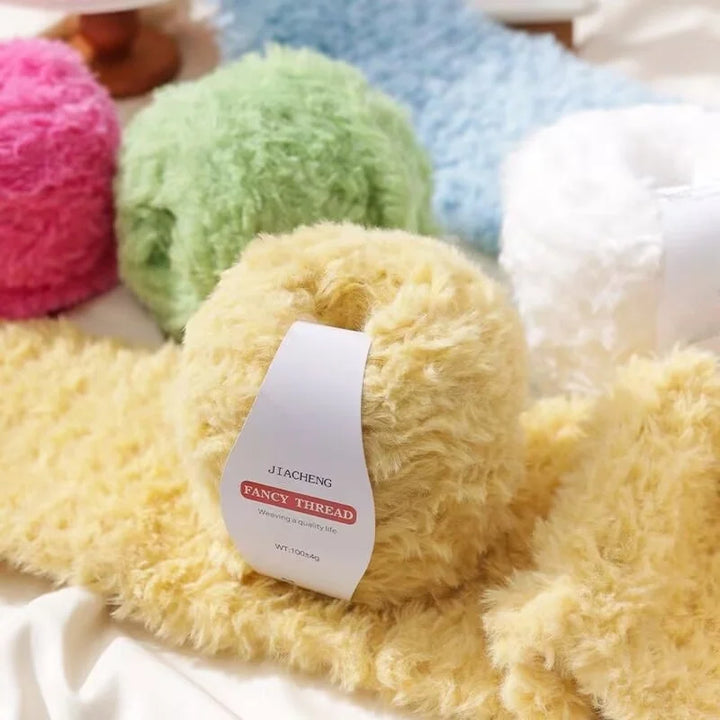 Imitation Fur Long-Haired Yarn – 400g Soft Beginner Knitting Yarn (4 Skeins Set)