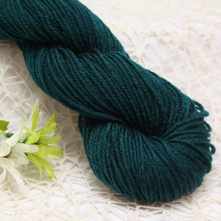 245g Medium-Thick Handmade Knitting Yarn – Multi-Purpose Yarn for Sweaters, Hats & Accessories