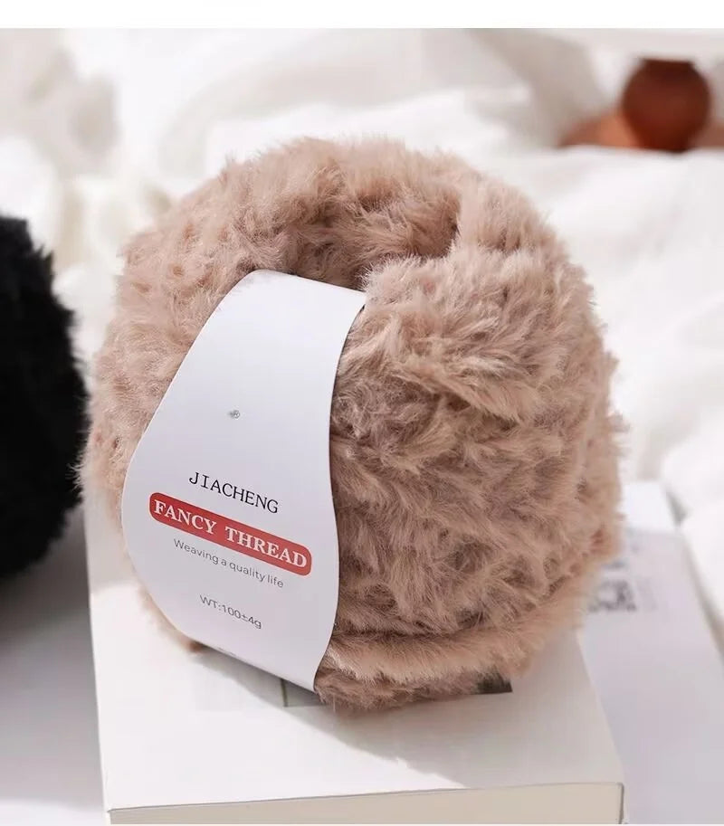 Imitation Fur Long-Haired Yarn – 400g Soft Beginner Knitting Yarn (4 Skeins Set)