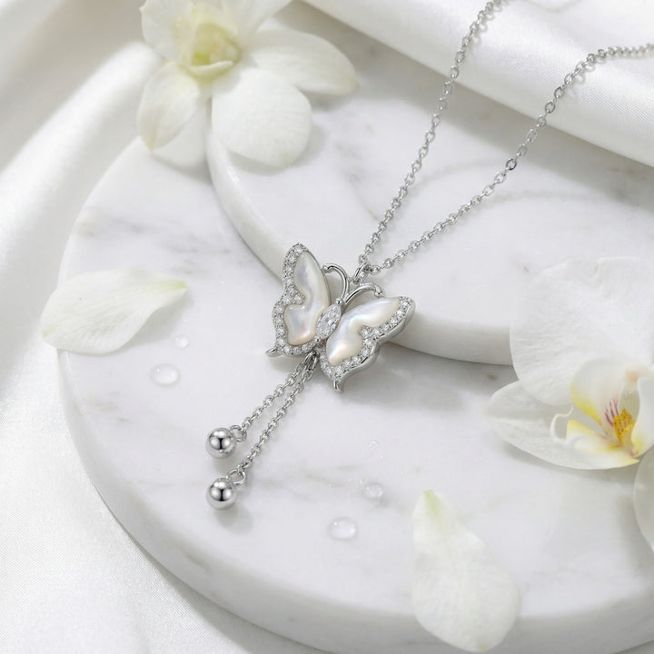 🦋 925 Sterling Silver Elegant Butterfly Pendant Necklace with Mother of Pearl & Crystals 🦋