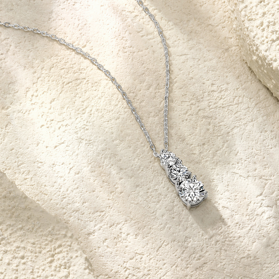 💎 Minimalist Moissanite Pendant Necklace Set – Platinum-Plated S925 Silver 💎