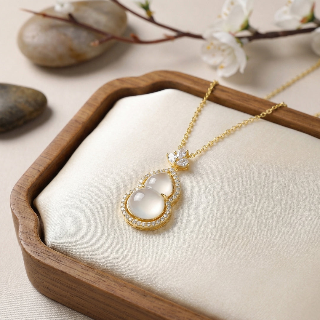 ✨ 925 Sterling Silver Elegant Wulu Pendant Necklace with Translucent White Gemstone & Shimmering Accents ✨