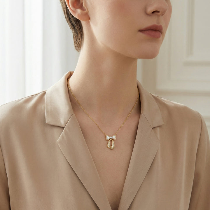🎀 925 Sterling Silver Bowknot Pearl Necklace