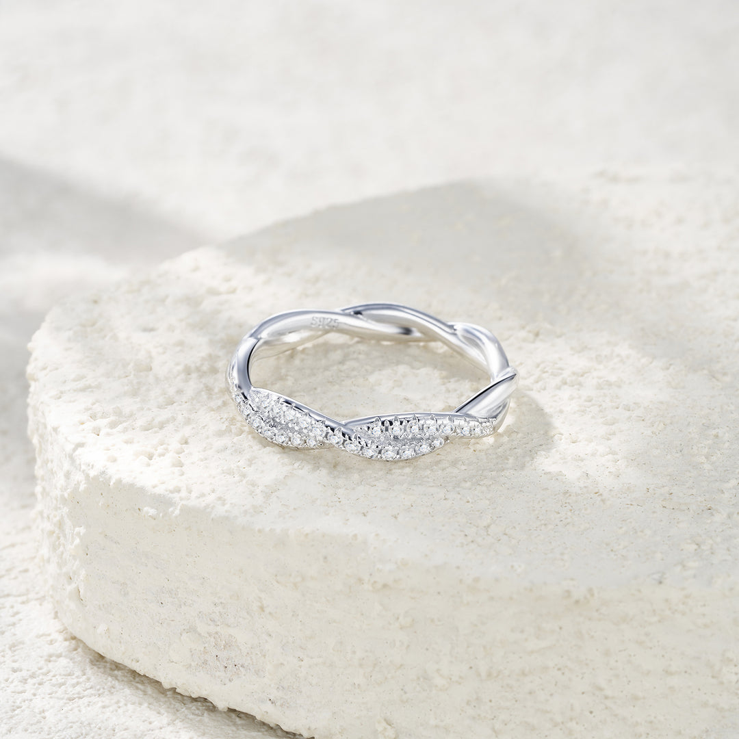 💍 Minimalist Moissanite Ring – Platinum-Plated S925 Silver (2.8g, Sizes 5–9) 💍