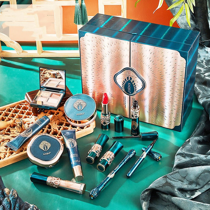 💙 Creative Portable Home Makeup Kit – 12-Piece All-in-One Cosmetic Set (Blue Gift Bag) ✨