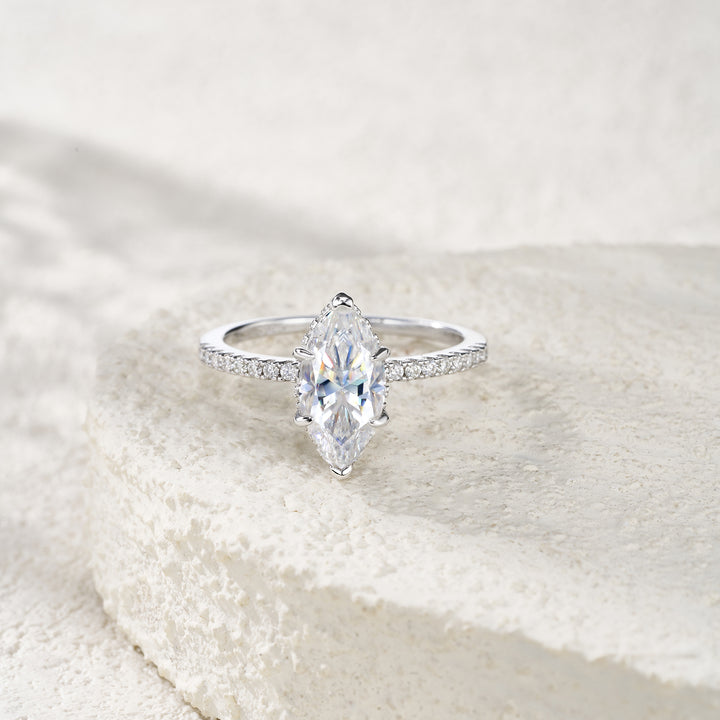 💍 Ladies’ Oval-Shaped Moissanite Ring – Platinum-Plated S925 Silver (3g, Sizes 5–9) 💍