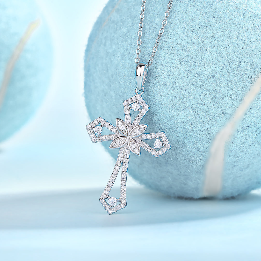 ✨ S925 Platinum-Plated Moissanite Cross Pendant Necklace ✨