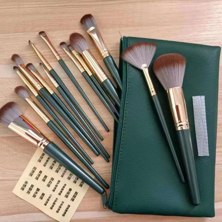 ☁️✨ 14-Piece Green Cloud Makeup Brush Set — Super Soft Collection 💄