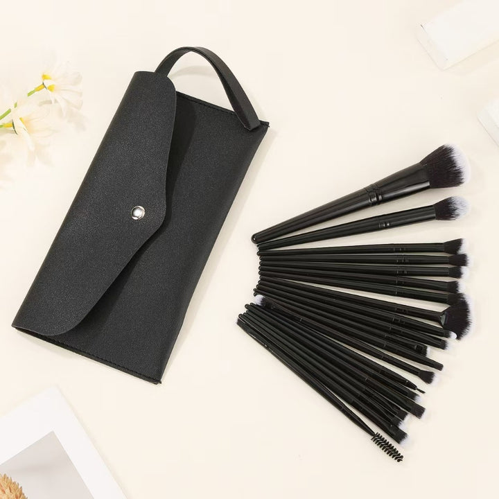 🖌️ 20-Piece Makeup Brush Set with Storage Bag – Professional Face & Eye Beauty Tools 💄✨