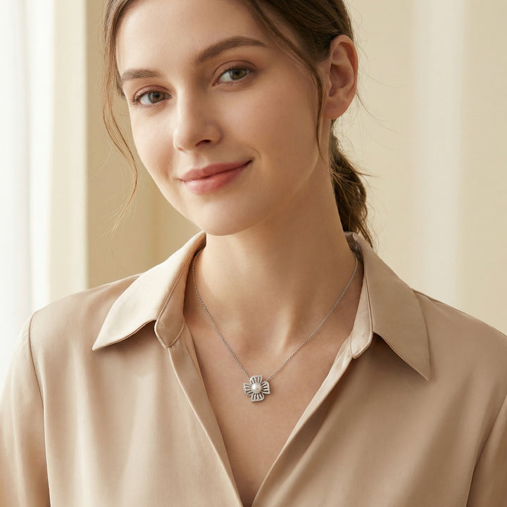 ✨ 925 Sterling Silver Pearl Flower Necklace