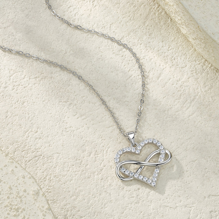 Luxury Minimalist Heart Moissanite Pendant Necklace – Gold-Plated S925 Silver