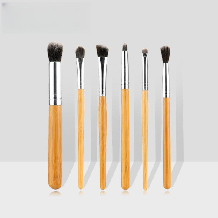 🌿✨ 11-Piece Bamboo Handle Makeup Brush Set 💄