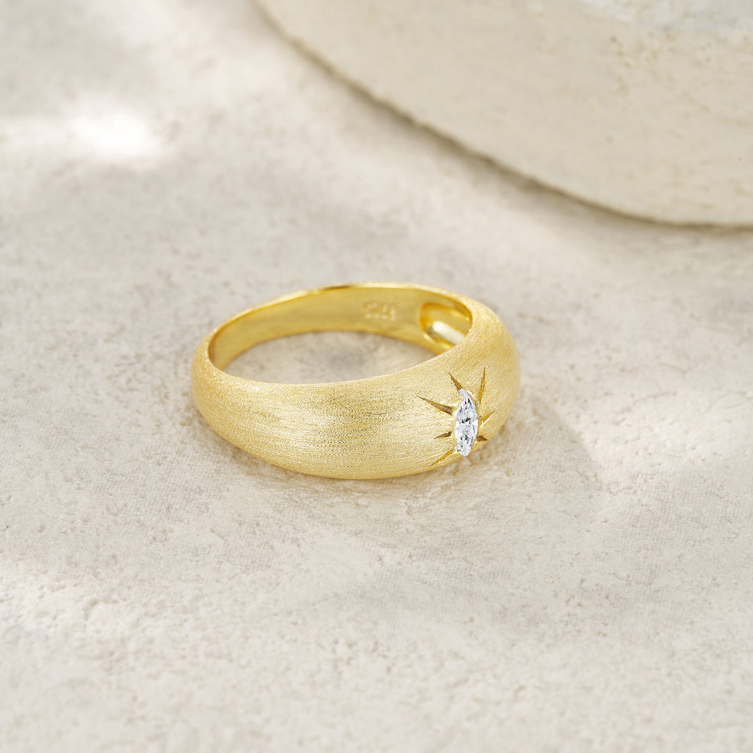 💍 Eight-Finger Radiance Ring – Gold-Plated S925 Silver (3.8g, Sizes 5–9) 💍