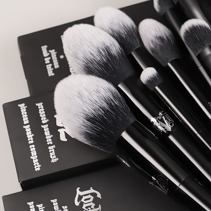 ✨ Plastic Handle Eye Shadow & Foundation Brush — Loose Powder Makeup Tool 💄