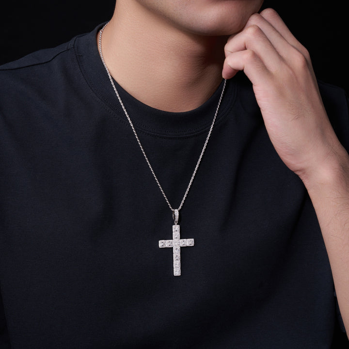 ✨ 925 Sterling Silver Minimalist Moissanite Cross Pendant Necklace – Platinum-Plated Luxury ✨