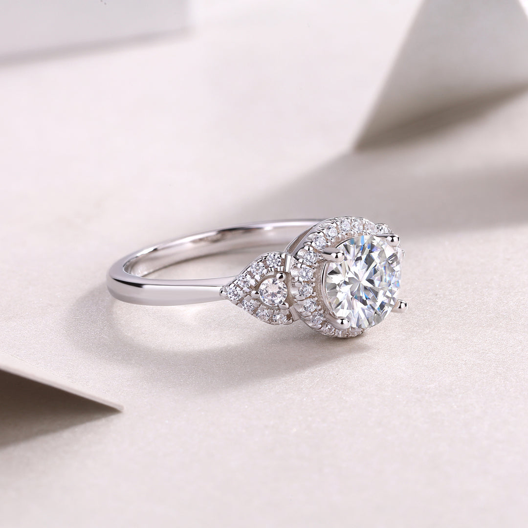 💍 Light and Shadow 1-Carat Moissanite Wedding Ring – Platinum-Plated S925 Silver (3.2g, Sizes 5–9) 💍