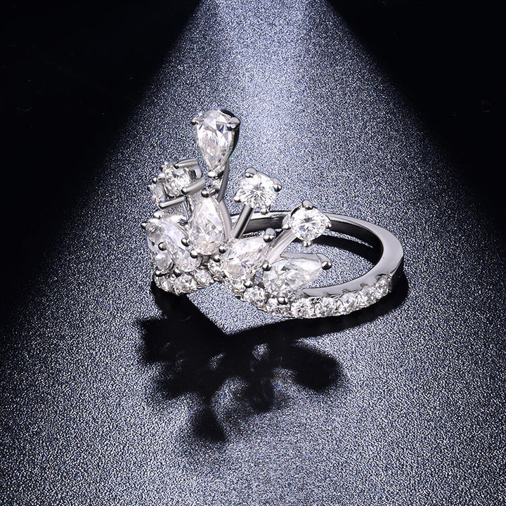 💍 Wave Queen Moissanite Ring – Platinum-Plated S925 Silver (Sizes 5–9) 💍