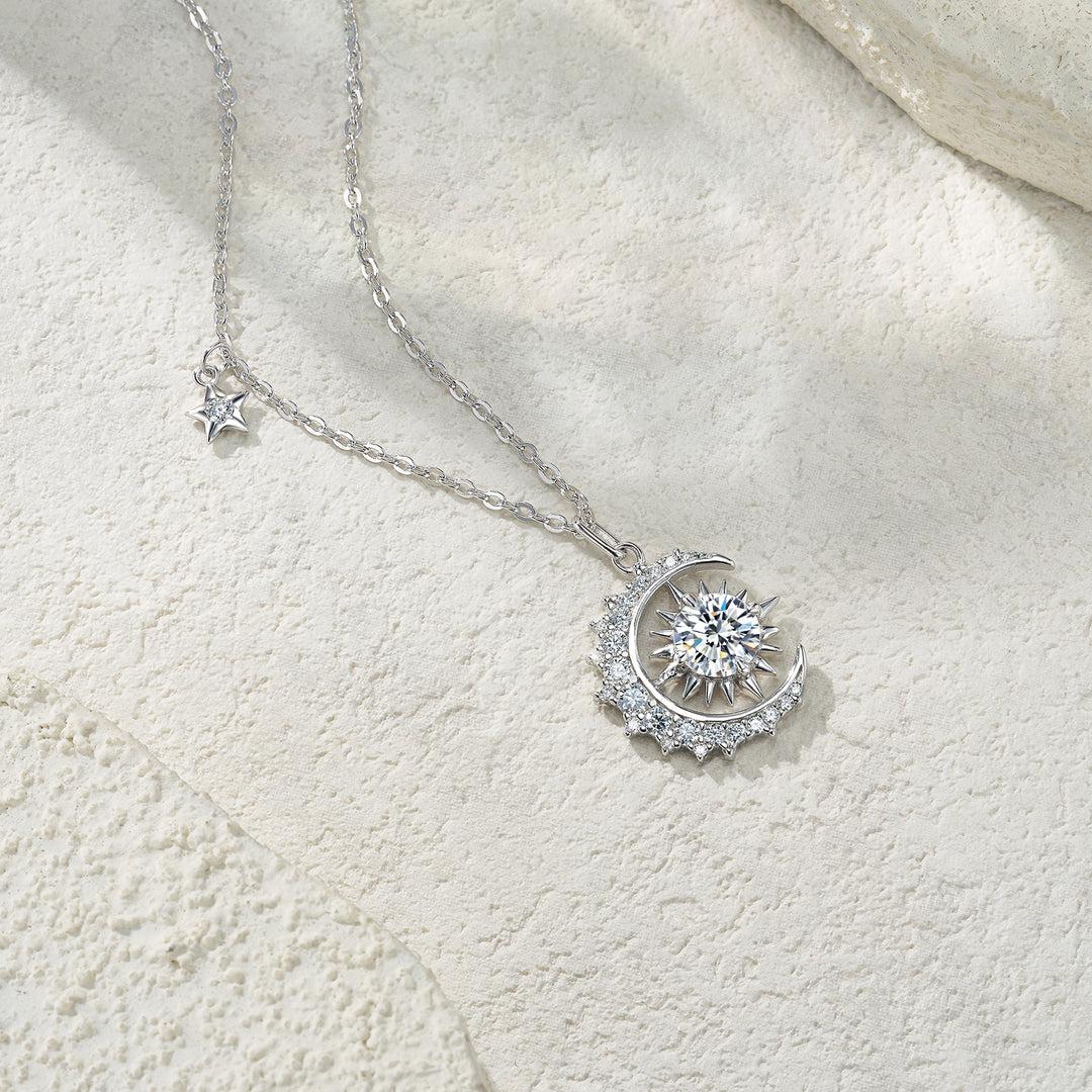 Luxury Minimalist Circular Moissanite Pendant Necklace – Gold-Plated S925 Silver