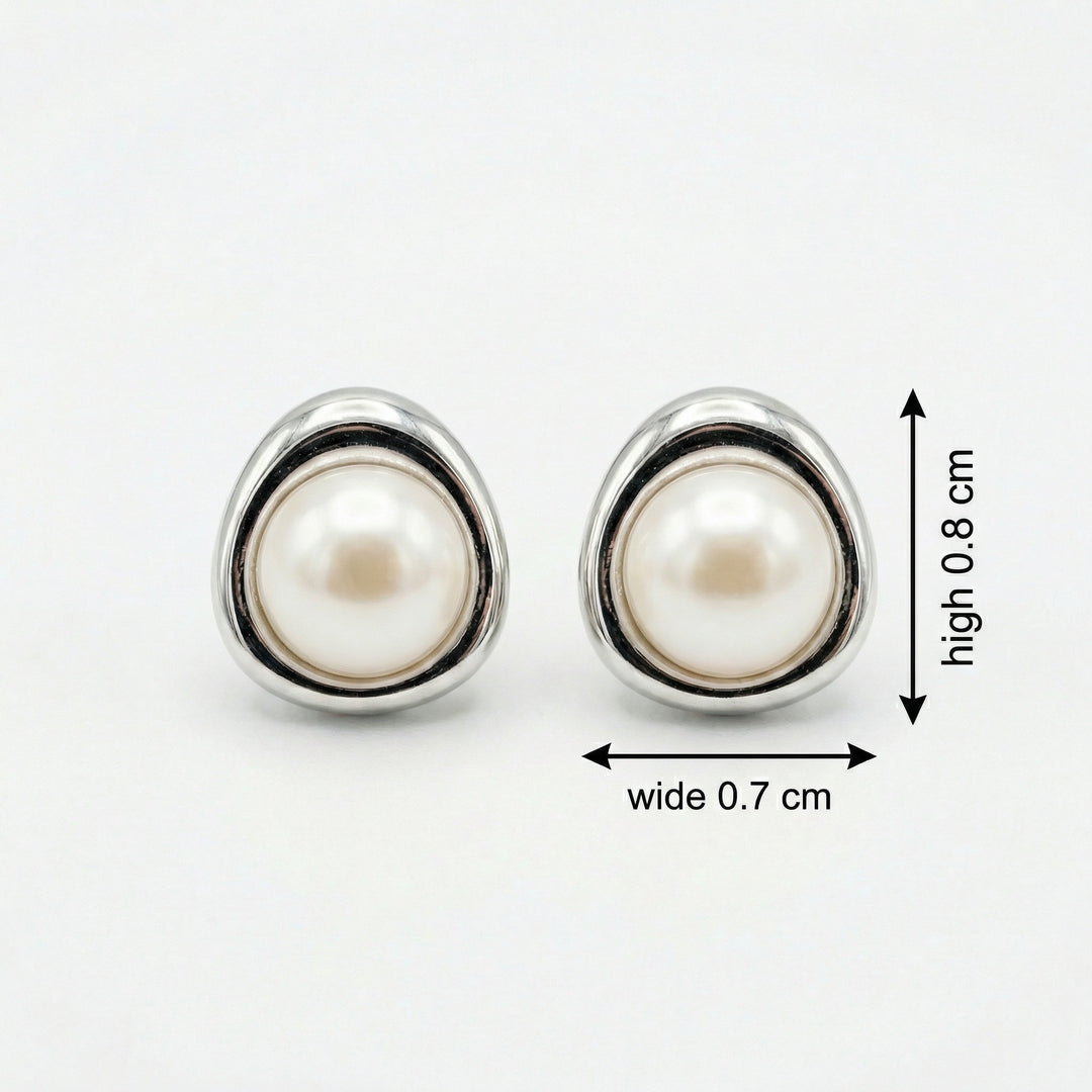 ✨ 925 Sterling Silver Triangular Pearl Stud Earrings ✨