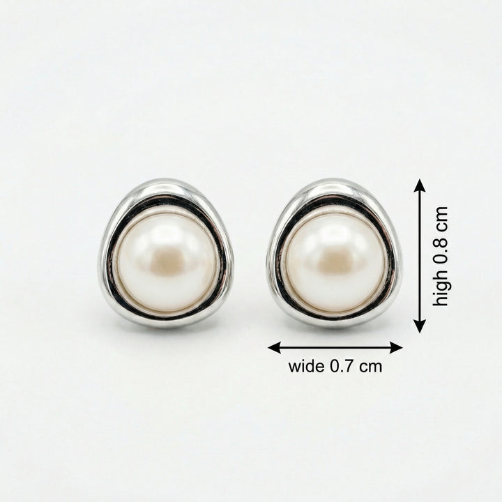 ✨ 925 Sterling Silver Triangular Pearl Stud Earrings ✨