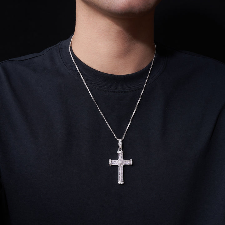 ✨ S925 Platinum-Plated Moissanite Cross Pendant Necklace (13.6g) ✨